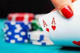 Pengalaman bermain live casino menggunakan perangkat mobile dengan antarmuka mudah